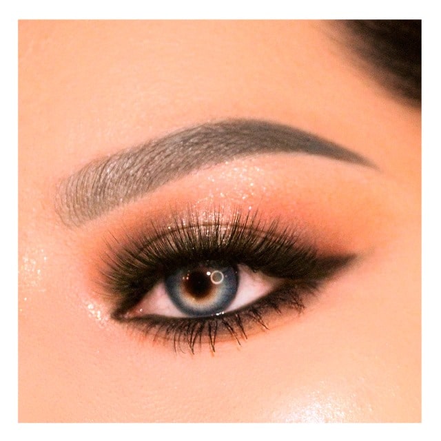 BY APPLE-PESTAÑAS 3D